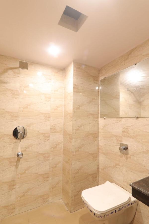 Hotel Blueark Lucknow Esterno foto